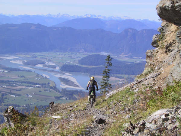 01-ya des chanceux sur terre.jpg