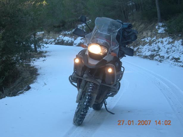 moto neige.jpg