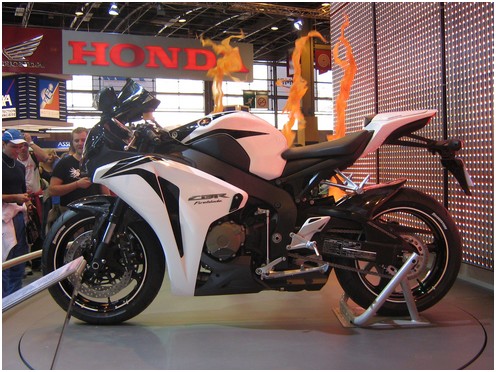cbr_1ooorr.jpg