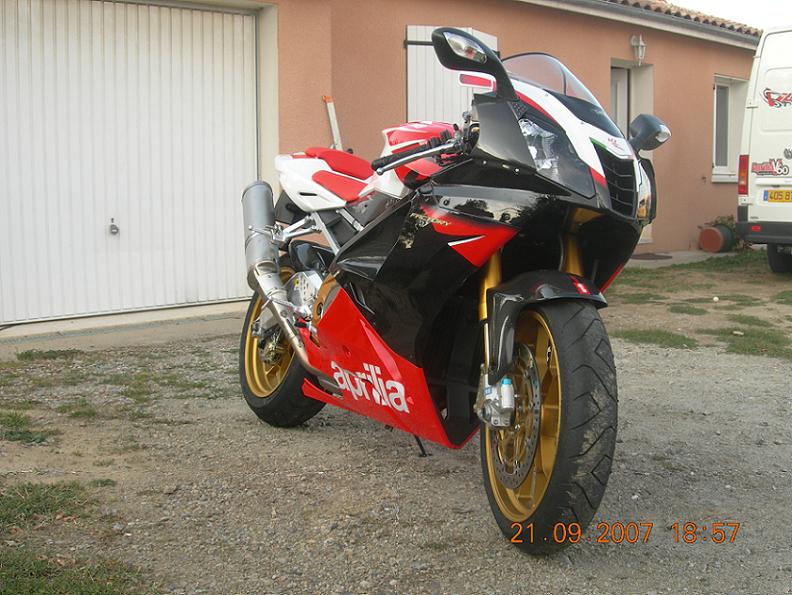 rsv 1000 factory.jpg