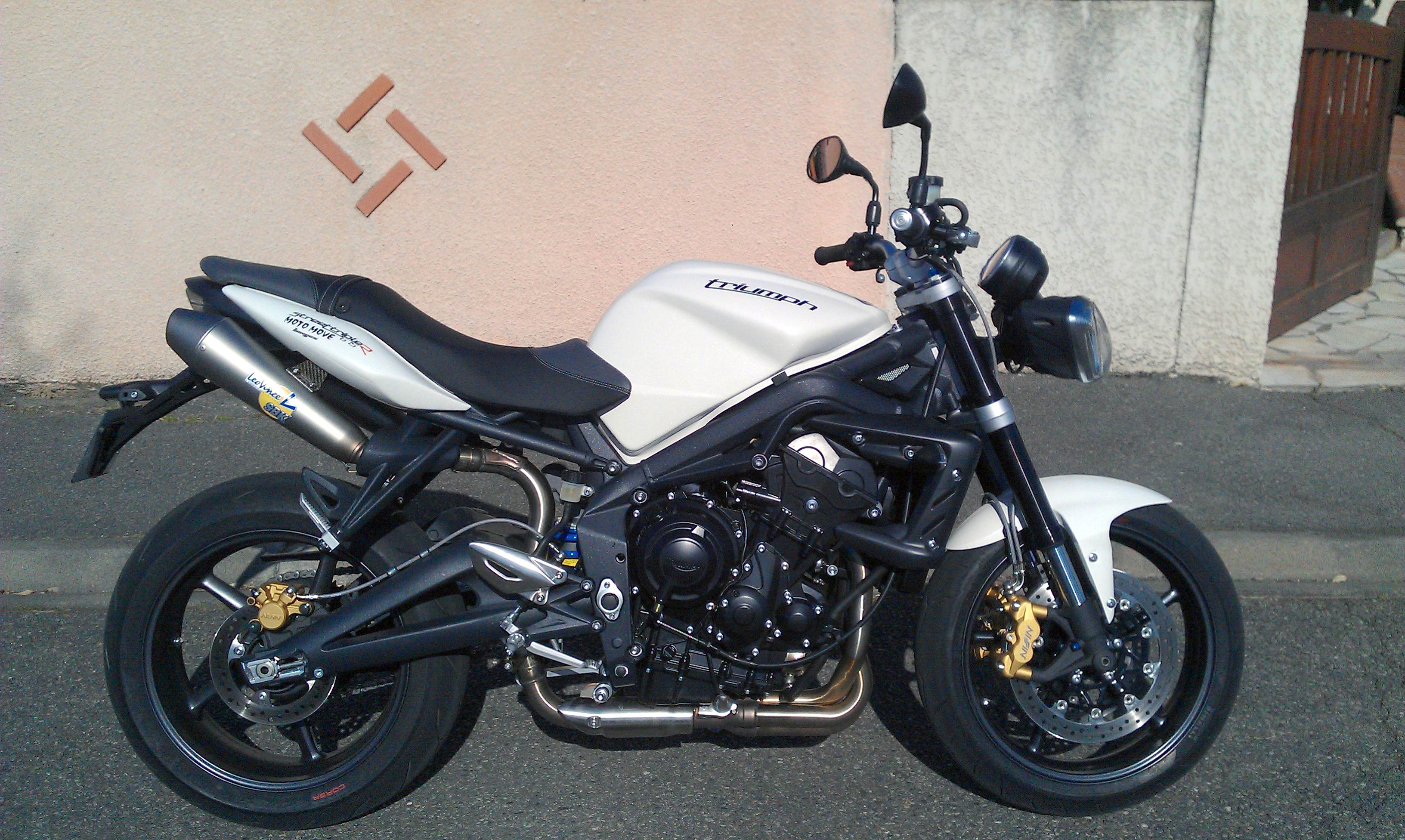 imag0121.jpg