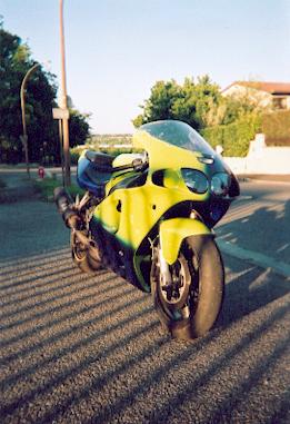 mon zx-7-r  piste (face avant).jpg