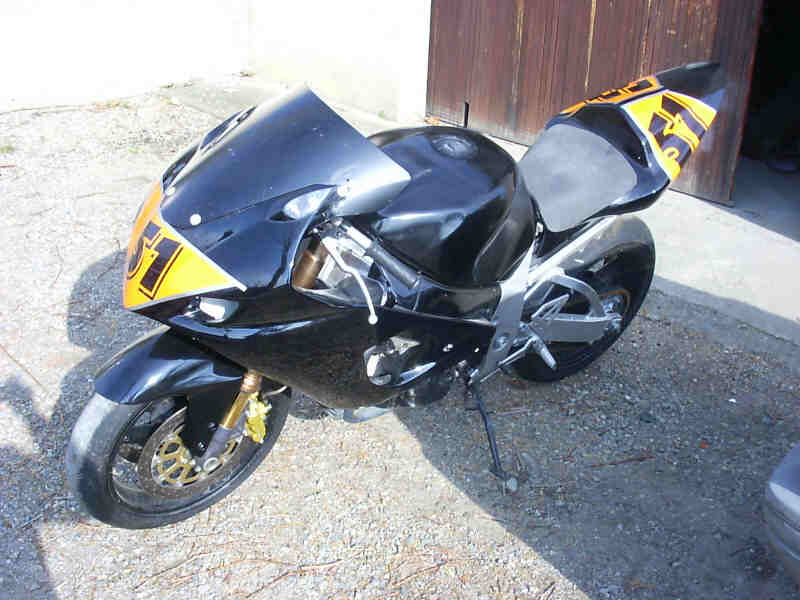 1000 gsxr piste .jpg