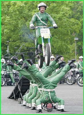 moto-verte-cascade-couilles.jpg