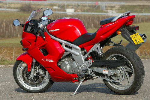 hyosung_gt650r_comet_st1mz.jpg