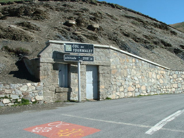 2_tourmaletremarquerlecielbleu.jpg