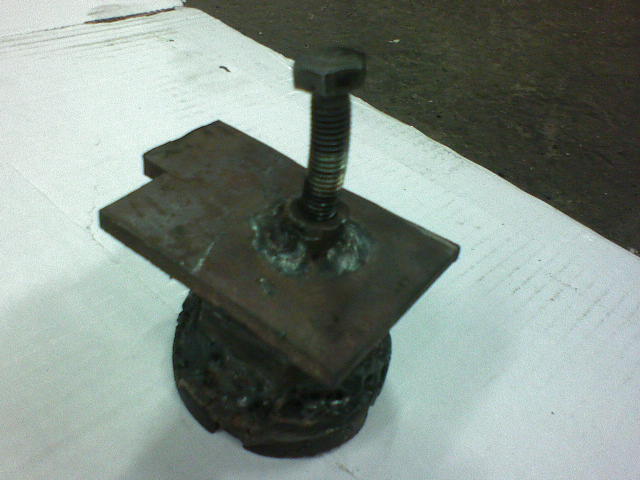 arrache volant moteur fait maison 001.jpg